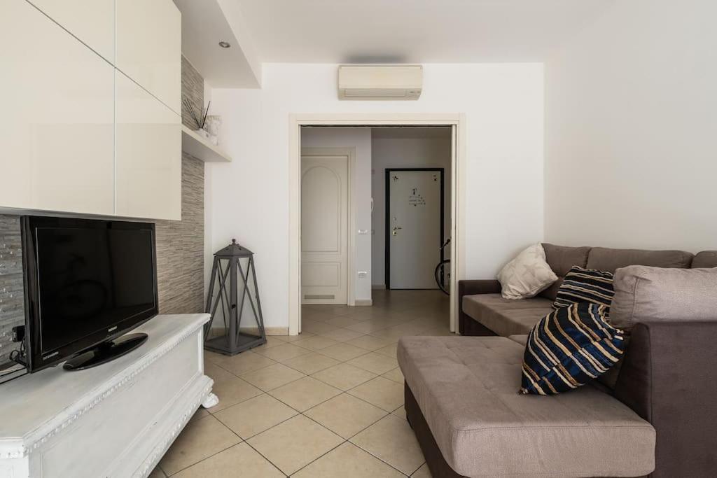 A Casa Di Mo', A Due Passi Dalla Stazione E Fiera Bolonha Exterior foto